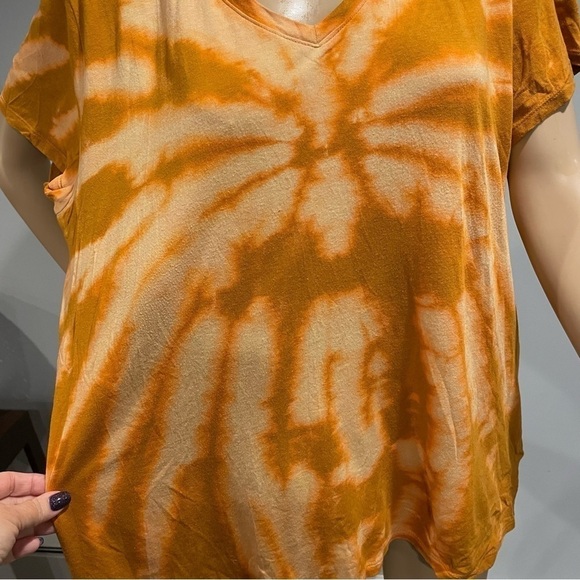 Reverse dye bleach dye gold, pastel peach tshirt vneck XXL super soft tie dye - Picture 3 of 6